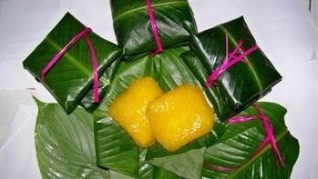 Phu The cakes are a specialty at weddings in Vietnam. 