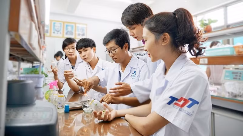 Students doing research at Ton Duc Thang University