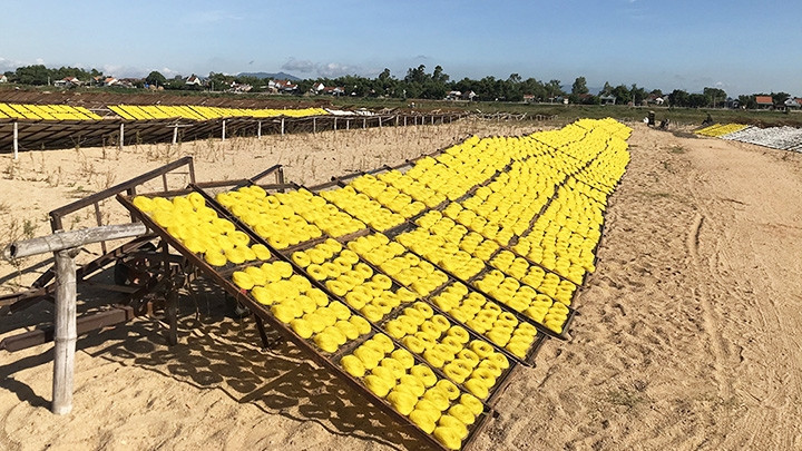 The rigs of dry vermicelli