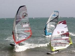 International Windsurf Race closes
