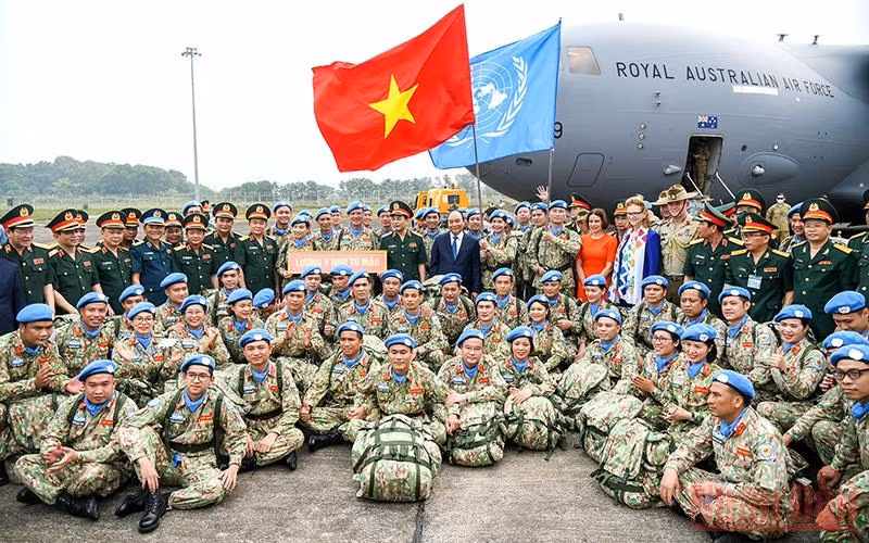 President Nguyen Xuan Phuc attends the deployment ceremony held by the Ministry of National Defence. (Photo: NDO/Thanh Dat)