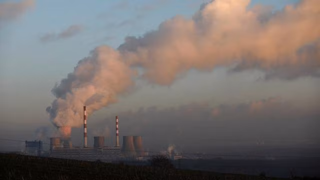 The power station Lagisza is pictured at sunset in Bedzin, Poland, December 5, 2018. (Photo: Reuters)