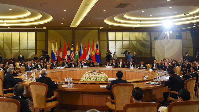 The ASEAN-Russia Commemorative Summit to mark the 20th anniversary of ASEAN-Russia dialogue partnership issues a Sochi Declaration. (Credit: VGP)