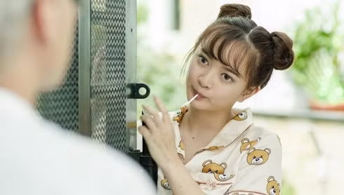 A scene from the film 'Em Chua 18' by director Le Thanh Son 