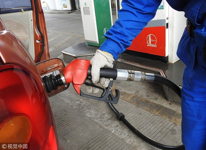 China will raise the retail prices of gasoline and diesel from Friday, the country's top economic planner said on Thursday.