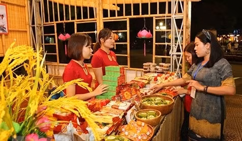 The event introduces the best dishes of the capital. (Photo: VNA)