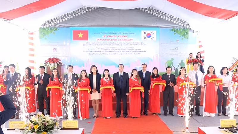 At the event (Photo:baoangiang.com.vn)