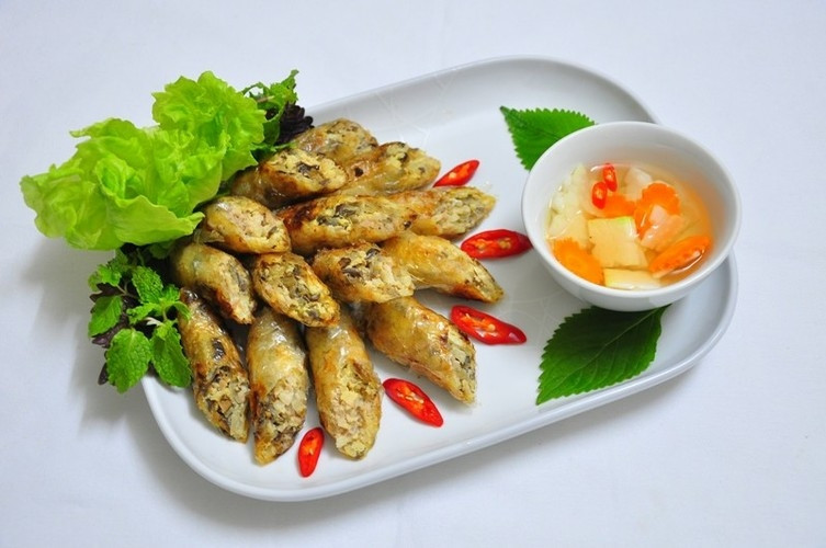 Fried spring roll – a specialty of Vietnamese people