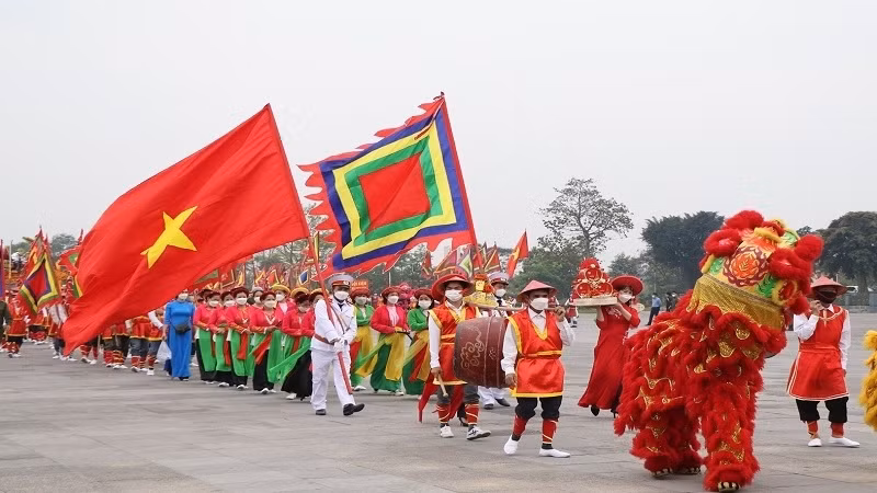 The kieu (palanquins) were carried from seven communes, wards surrounding Hung King Temple Complex to the Hung King Temple