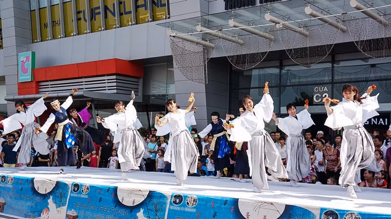 Visitors to this year’s event experienced Japanese culture through music, cosplay, dances, games, and cuisine.