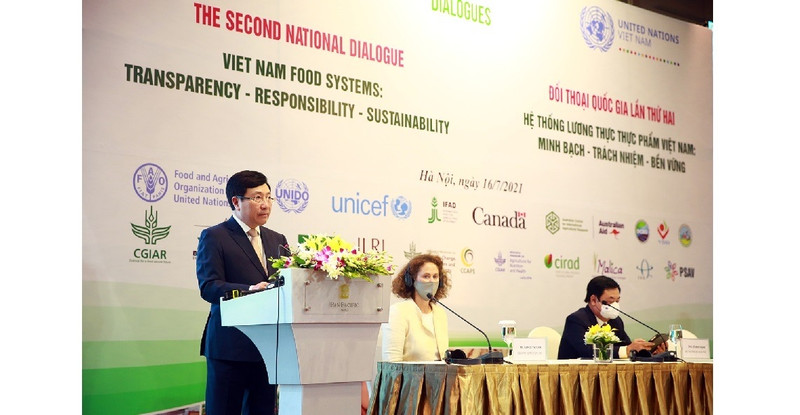 Politburo member and Deputy Prime Minister Pham Binh Minh speaks at the event. (Photo: VGP)