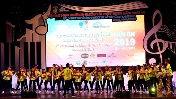 The Vocalista Angels Yason Christy Pranowo choir from Indonesia won the top prize at the sixth Vietnam International Choir Competition. (Photo: dantri.com.vn)