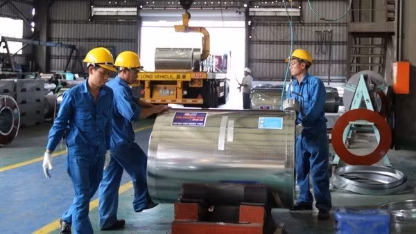 The GSO said the IIP rose in both production and consumption. (Photo: VNA)