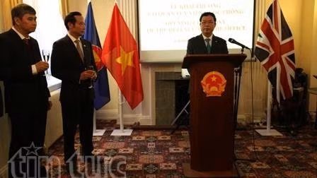 Lieut. Gen. Pham Quang Vinh speaks at the opening ceremony