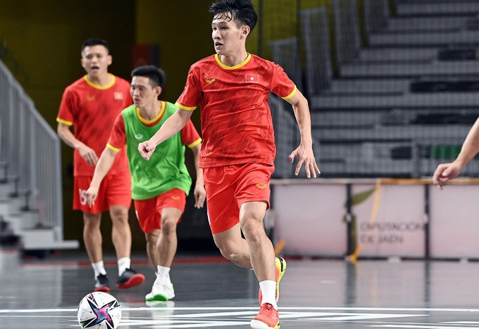 The Vietnamese futsal team are training in Spain as part of their preparations for the FIFA Futsal World Cup 2021. (Photo: VFF)