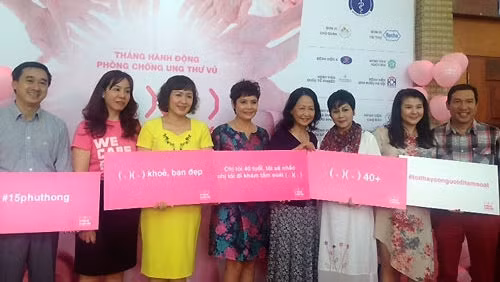 Many famous Vietnamese artists attend the launch ceremony