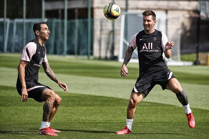 Lionel Messi in action during his first training session with Paris St Germain teammates on August 12. (Photo: PSG FC)