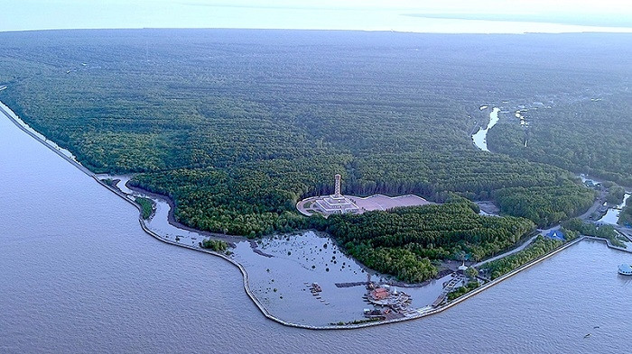 Ca Mau Cape, a must-see destination in Ca Mau Province (Photo: NDO/Huu Tung)