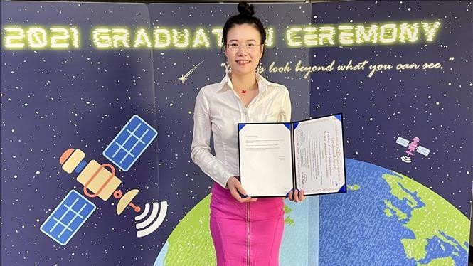 Female Vietnamese doctor receives international award 