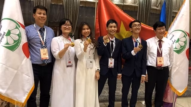 The Vietnamese team