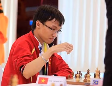 Men's blitz champion Nguyen Ngoc Truong Son