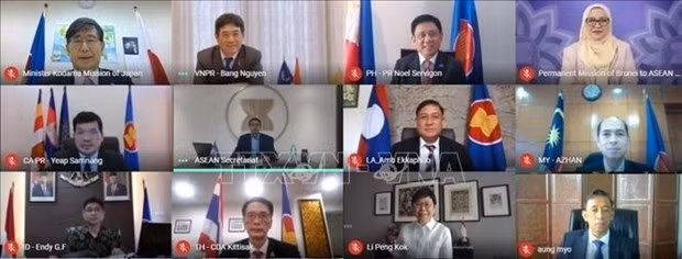 Delegates at the 15th meeting of ASEAN-Japan Joint Cooperation Committee (Photo: VNA)