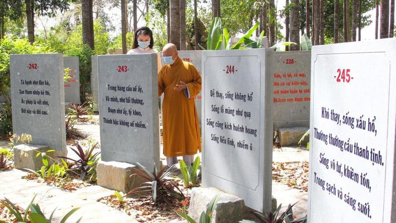 Verses of the Dhammapada are inscribed on the stone steles.