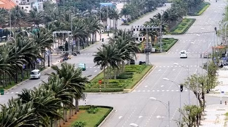 Vo Nguyen Giap street in Da Nang city