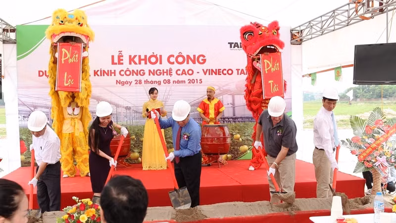 The ground-breaking ceremony of VinEco's greenhouse vegetable farm in Vinh Phuc province