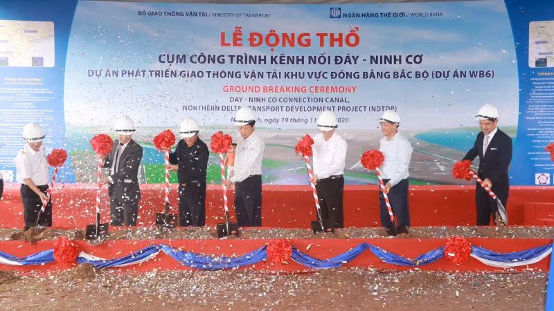 The ground-breaking ceremony for the Day-Ninh Co canal