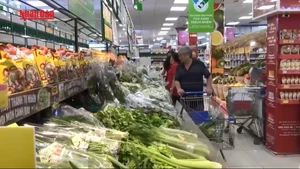 [Video] Seven inspection teams formed to stabilise market during peak Tet period