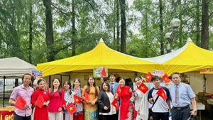 The Saigontourist Group – Vietnam Food Culture Festival attracted thousands of Japanese visitors and overseas Vietnamese living in the Kansai region. (Photo: nhandan.vn)