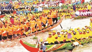 Boat racing festival in Can Tho. (Photo: nhandan.vn)