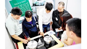 The mechanism for green project verification has been flexibly adjusted, helping enterprises access green capital more easily. Photo: NGUYET ANH
