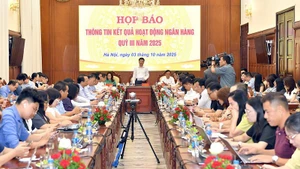 Overview of the press conference.