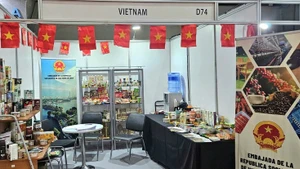 One of nearly 50 Vietnamese enterprises participate in the “Espacio Food & Service 2025” held in Santiago de Chile. (Photo: The Courtesy of Vietnam Trade Office in Chile)