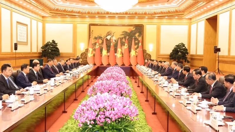 General Secretary and President To Lam held talks with General Secretary and President of China Xi Jinping. (Photo: Tri Dung - VNA) General Secretary and President To Lam held talks with General Secretary and President of China Xi Jinping. (Photo: Tri Dung - VNA)