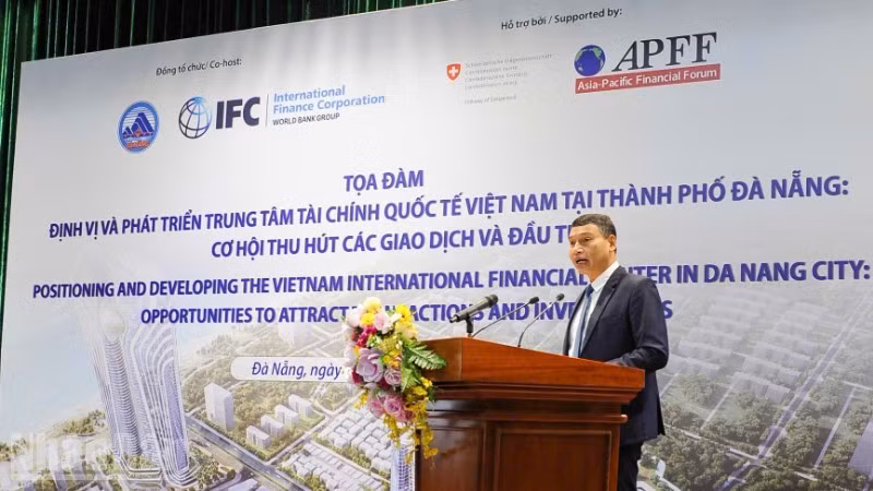 Vice Chairman of the Da Nang People’s Committee Ho Ky Minh delivered the opening remarks.