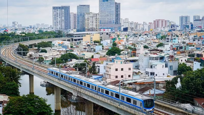 Investment in metro lines will generate significant opportunities for mechanical–electrical companies in the city to supply equipment.