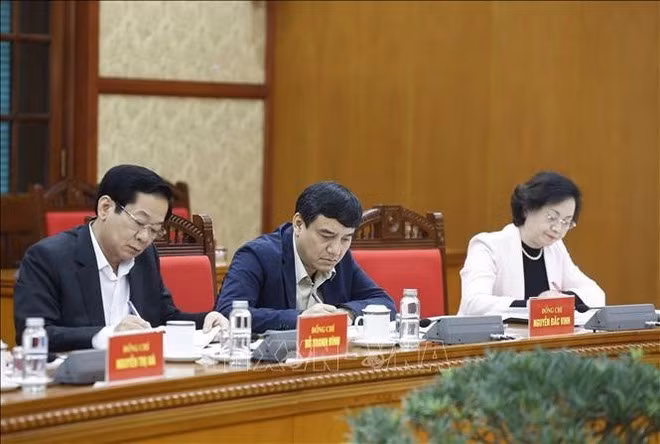 Delegates attending the working session (Photo: VNA)