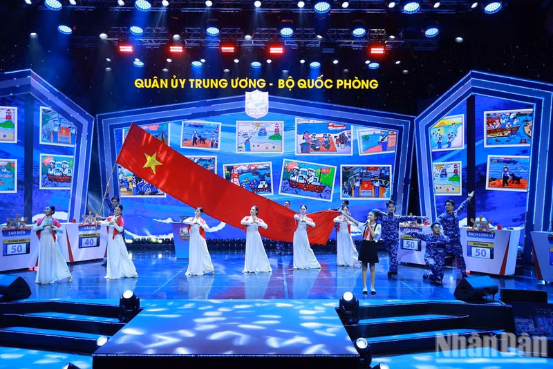 Teams compete in the various rounds.