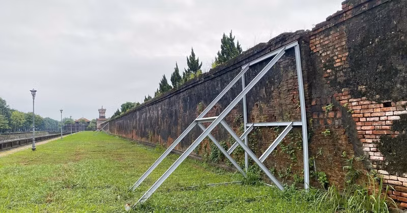 The walls of Hue Imperial Citadel are supported by steel frames.