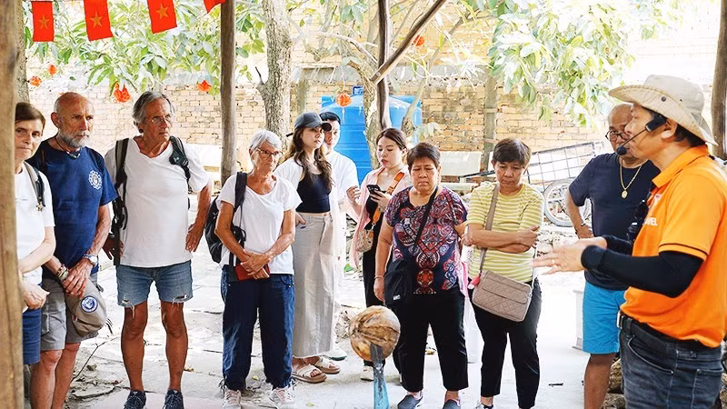 Today’s travellers relentlessly pursue authentic experiences, cultural narratives, and personal connections rather than mass-market tourism products. Photo: NAM NGUYEN