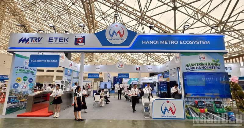 Ha Noi Metro’s booth at the second International Exhibition and Conference on Modern Railway Technology and Infrastructure Construction Supply Chain in Viet Nam.