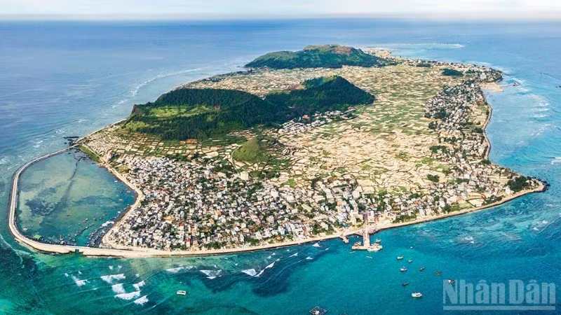 Quang Ngai aims to develop Ly Son into the country’s leading marine and island tourism centre by 2045.