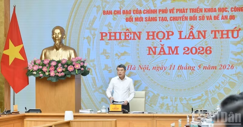 Prime Minister Le Minh Hung chairs the third meeting of the Government Steering Committee on Science and Technology Development, Innovation, Digital Transformation and Project 06. (Photo: Thanh Giang)