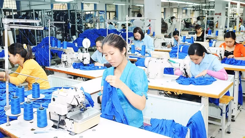 The Viet Nam Textile and Apparel Association maintained a trade surplus of 9.2 billion USD. (Photo: Nam Nguyen)