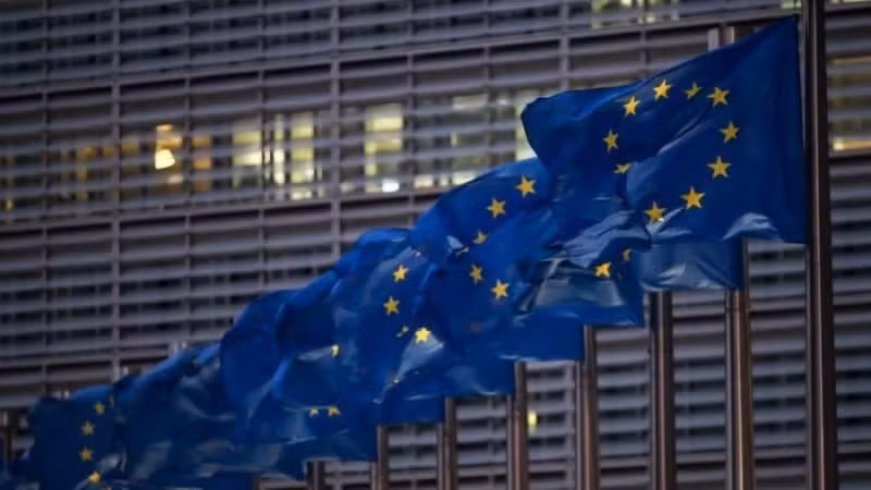 EU flags flying outside the European Commission headquarters in Brussels, Belgium. (Photo: Xinhua)