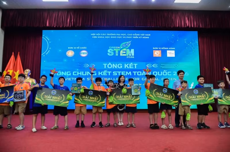 Teams winning first prizes at Green STEM 2026.