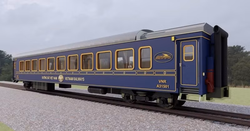 The “Journey of Wonders – World Heritage” train connects the former imperial capital of Hue with Phong Nha-Ke Bang. (Photo: VNR)